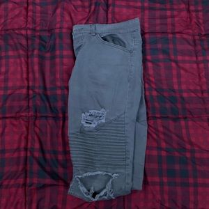 H&M Skinny Jeans size 34/32 open to offers